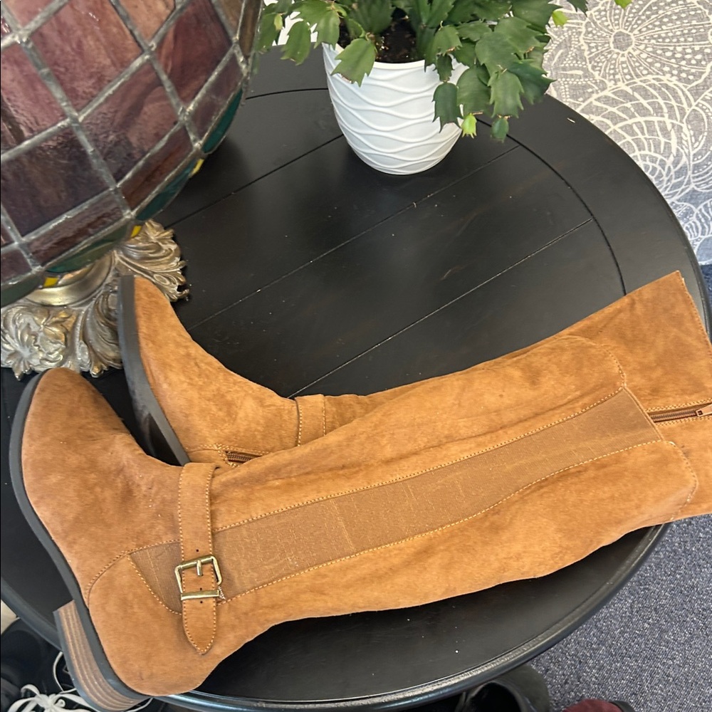 American Eagle Outfitters Chestnut Suede Knee-High Heeled Boots 7.5